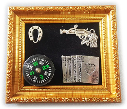 Миниатюра - Пистолет, компас, карти, и подкова